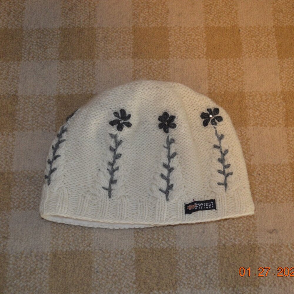 Women's Everest Designs Beanie